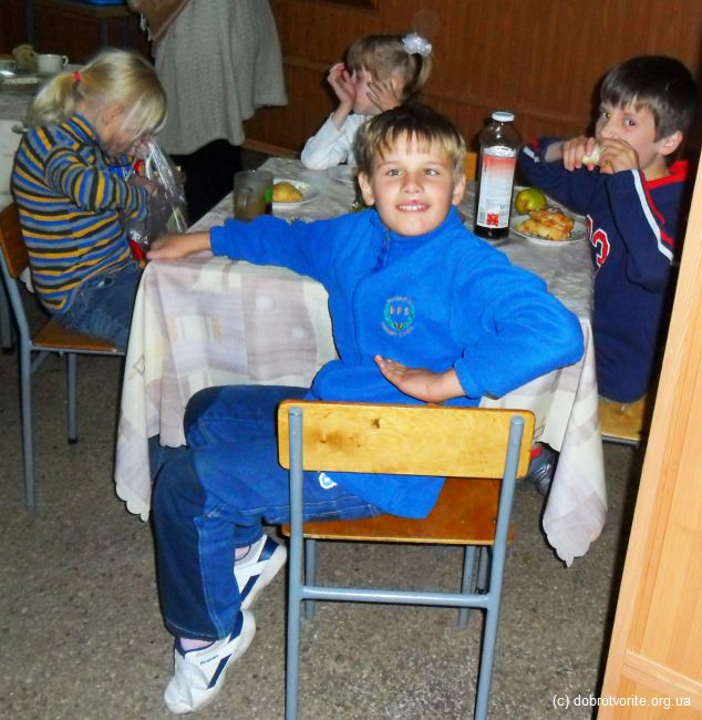 Дети-сироты в Згуровке 983_6