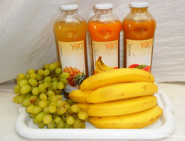 Фруктовые угощения для детей-сирот