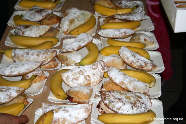 Угощения для детей-сирот