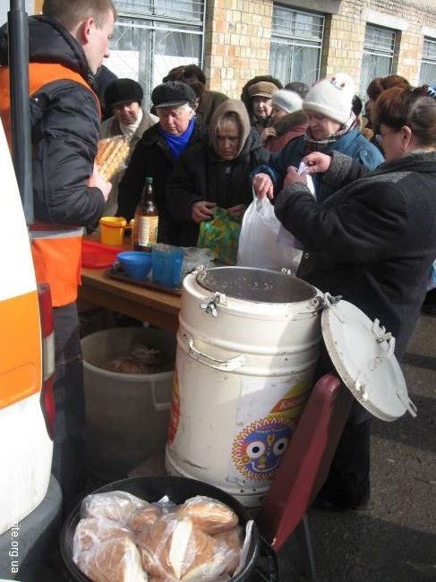 Бесплатные горячие обеды для малоимущих